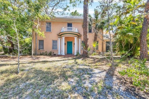 House in Sarasota, Florida 3 bedrooms, 284.84 sq.m. № 1626687 - photo 1