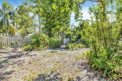 House in Sarasota, Florida 3 bedrooms, 284.84 sq.m. № 1626687 - photo 13