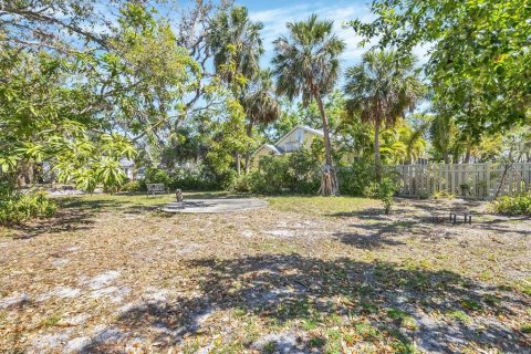 House in Sarasota, Florida 3 bedrooms, 284.84 sq.m. № 1626687 - photo 14