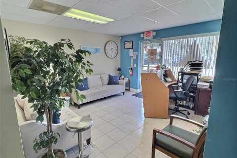 Propiedad comercial en venta en Bunnell, Florida № 1520852 - foto 9
