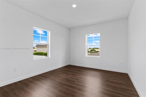 Casa en venta en Miami-Dade, Florida, 4 dormitorios, 243.13 m2 № 1856938 - foto 27