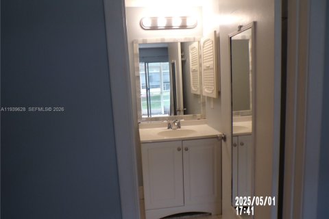 Купить кондоминиум в Пемброк-Пайнс, Флорида 1 спальня, 75.34м2, № 1997007 - фото 11