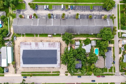 Propiedad comercial en venta en New Smyrna Beach, Florida, 3225.29 m2 № 2416986 - foto 12