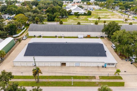 Propiedad comercial en venta en New Smyrna Beach, Florida, 3225.29 m2 № 2416986 - foto 16