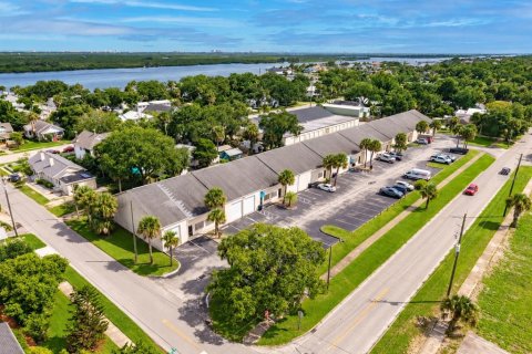 Propiedad comercial en venta en New Smyrna Beach, Florida, 3225.29 m2 № 2416986 - foto 3