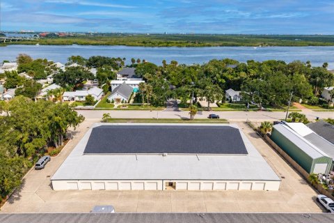 Propiedad comercial en venta en New Smyrna Beach, Florida, 3225.29 m2 № 2416986 - foto 5