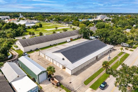 Propiedad comercial en venta en New Smyrna Beach, Florida, 3225.29 m2 № 2416986 - foto 11