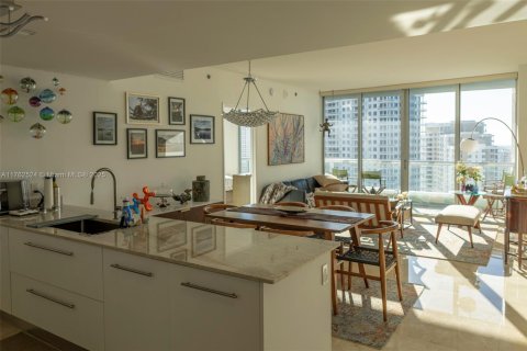 Купить кондоминиум в Майами, Флорида 2 спальни, 119.84м2, № 1867549 - фото 28