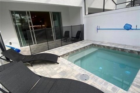 Touwnhouse à vendre à Clermont, Floride: 3 chambres, 172.05 m2 № 1904591 - photo 3