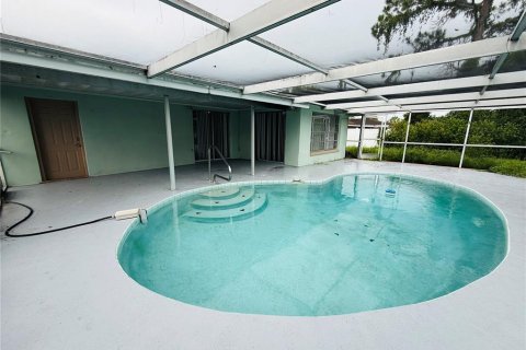 Villa ou maison à louer à Port Richey, Floride: 2 chambres, 101.82 m2 № 2310158 - photo 28