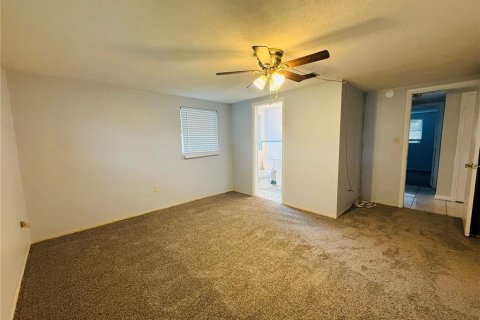 Villa ou maison à louer à Port Richey, Floride: 2 chambres, 101.82 m2 № 2310158 - photo 15