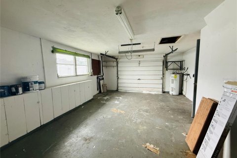 Villa ou maison à louer à Port Richey, Floride: 2 chambres, 101.82 m2 № 2310158 - photo 25