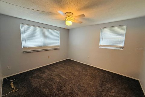 Villa ou maison à louer à Port Richey, Floride: 2 chambres, 101.82 m2 № 2310158 - photo 19