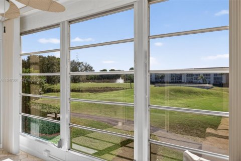 Condo in Coconut Creek, Florida, 2 bedrooms  № 2004227 - photo 20