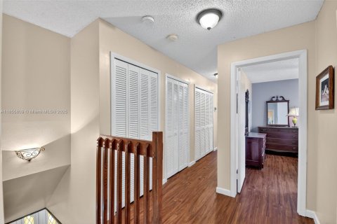 House in Lake Worth, Florida 4 bedrooms, 262.36 sq.m. № 1878561 - photo 28