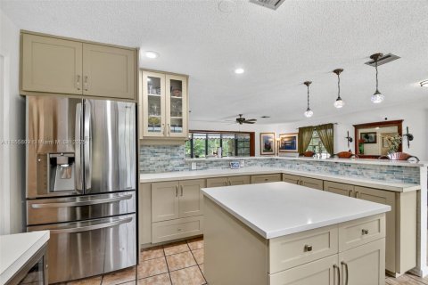House in Lake Worth, Florida 4 bedrooms, 262.36 sq.m. № 1878561 - photo 16