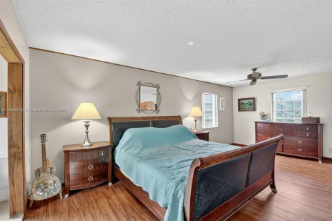 House in Lake Worth, Florida 4 bedrooms, 262.36 sq.m. № 1878561 - photo 29