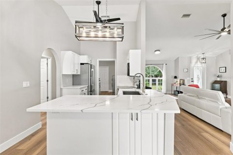 House in North Port, Florida 3 bedrooms, 244.52 sq.m. № 2351543 - photo 24
