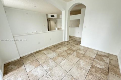 Copropriété à vendre à Sunny Isles Beach, Floride: 3 chambres, 125.7 m2 № 1708417 - photo 4