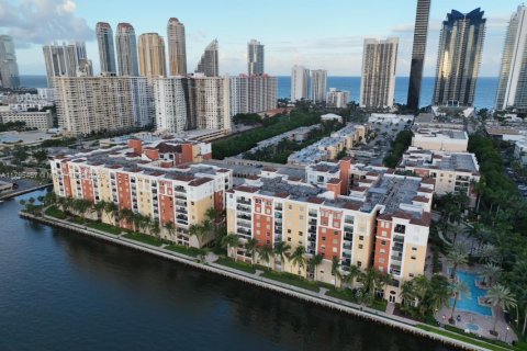 Copropriété à vendre à Sunny Isles Beach, Floride: 3 chambres, 125.7 m2 № 1708417 - photo 18