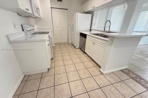 Copropriété à vendre à Sunny Isles Beach, Floride: 3 chambres, 125.7 m2 № 1708417 - photo 5