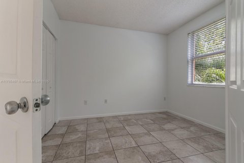 Copropriété à vendre à Sunny Isles Beach, Floride: 3 chambres, 125.7 m2 № 1708417 - photo 20