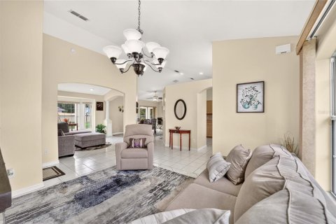 House in Ocala, Florida 3 bedrooms, 166.67 sq.m. № 2388773 - photo 19