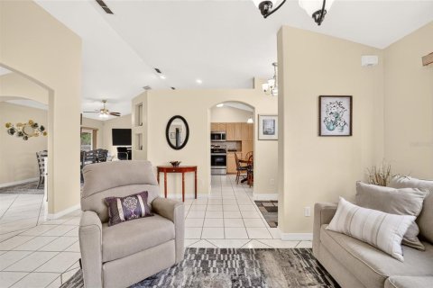 House in Ocala, Florida 3 bedrooms, 166.67 sq.m. № 2388773 - photo 18