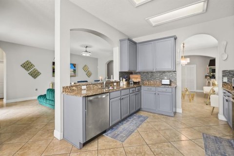 Villa ou maison à vendre à Orlando, Floride: 5 chambres, 315.31 m2 № 2408226 - photo 18