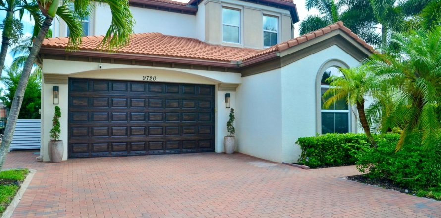 Villa ou maison à Wellington, Floride 5 chambres, 353.59 m2 № 2083304