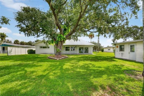 House in Ellenton, Florida 3 bedrooms, 232.26 sq.m. № 2329224 - photo 6