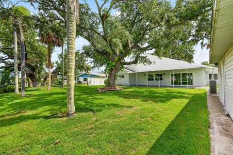 House in Ellenton, Florida 3 bedrooms, 232.26 sq.m. № 2329224 - photo 8