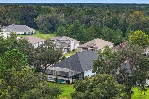 House in Brooksville, Florida 4 bedrooms, 286.79 sq.m. № 2396405 - photo 10