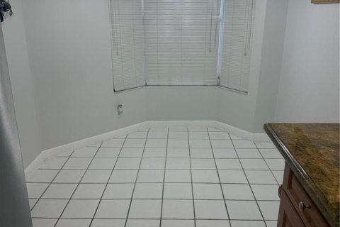 House in Tamarac, Florida 3 bedrooms, 135.08 sq.m. № 2250321 - photo 7