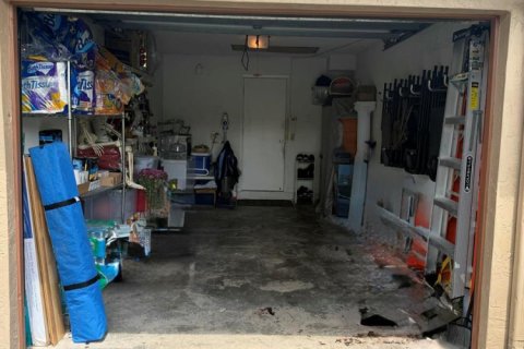 House in Tamarac, Florida 3 bedrooms, 135.08 sq.m. № 2250321 - photo 27