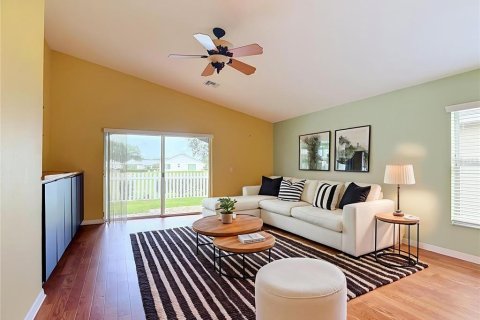 House in Lake Wales, Florida 3 bedrooms, 159.61 sq.m. № 2210090 - photo 9