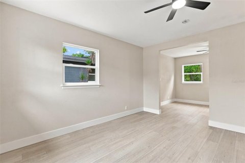Immobilier commercial à vendre à Ormond Beach, Floride: 4 chambres, 117.61 m2 № 2349733 - photo 14