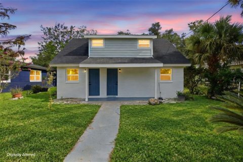 Commercial property in Ormond Beach, Florida 4 bedrooms, 117.61 sq.m. № 2349733