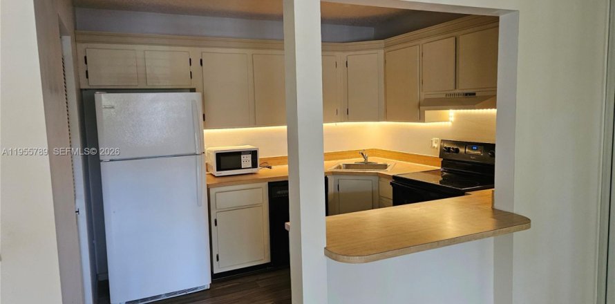 Condo in Greenacres, Florida, 2 bedrooms  № 2009819