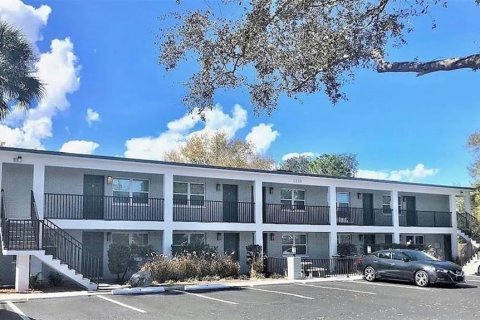 Apartamento en alquiler en Saint Petersburg, Florida, 1 dormitorio, 74.32 m2 № 1900866 - foto 1