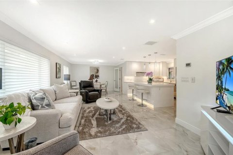 Купить виллу или дом в Сарасота, Флорида 7 комнат, 115.38м2, № 2109722 - фото 17