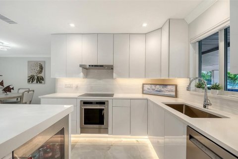 Купить виллу или дом в Сарасота, Флорида 7 комнат, 115.38м2, № 2109722 - фото 11