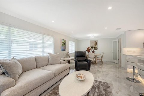 Купить виллу или дом в Сарасота, Флорида 7 комнат, 115.38м2, № 2109722 - фото 18
