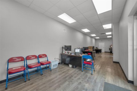 Propiedad comercial en venta en Seminole, Florida, 418.71 m2 № 2217146 - foto 14