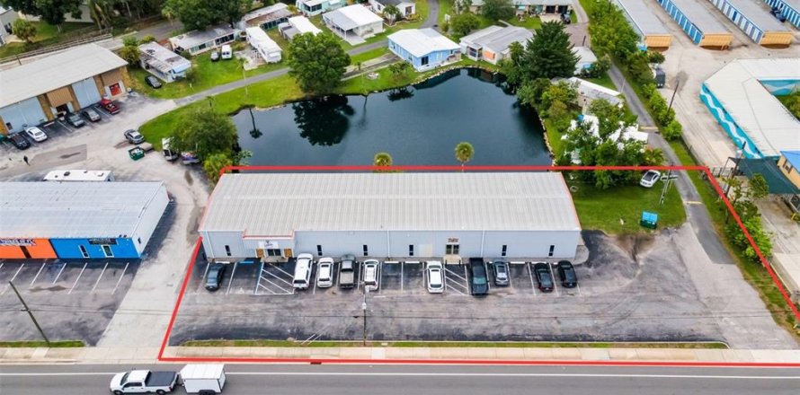 Propiedad comercial en Seminole, Florida 418.71 m2 № 2217146
