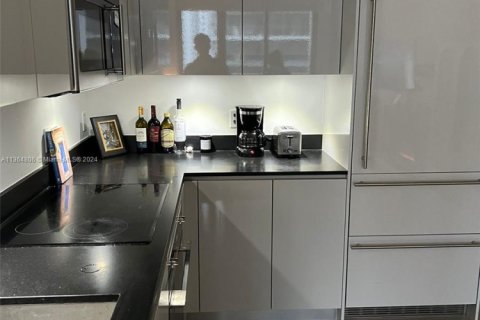 Studio à Condo à Miami, Floride № 2245133