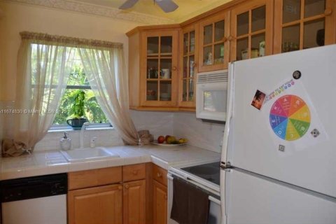 Condo in Fort Lauderdale, Florida, 1 bedroom  № 1959820 - photo 4