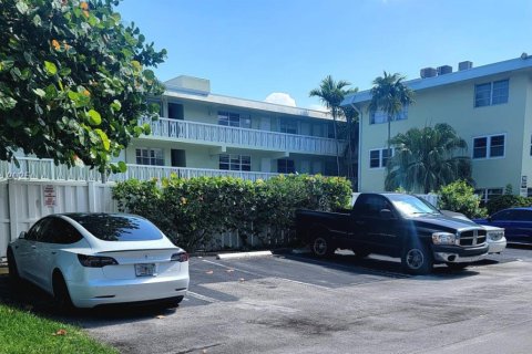 Condo in Fort Lauderdale, Florida, 1 bedroom  № 1959820 - photo 11