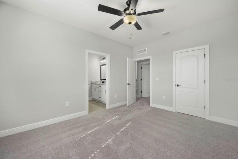 House in Kissimmee, Florida 6 bedrooms, 252.14 sq.m. № 2095091 - photo 9