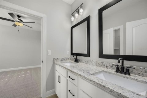 House in Kissimmee, Florida 6 bedrooms, 252.14 sq.m. № 2095091 - photo 8
